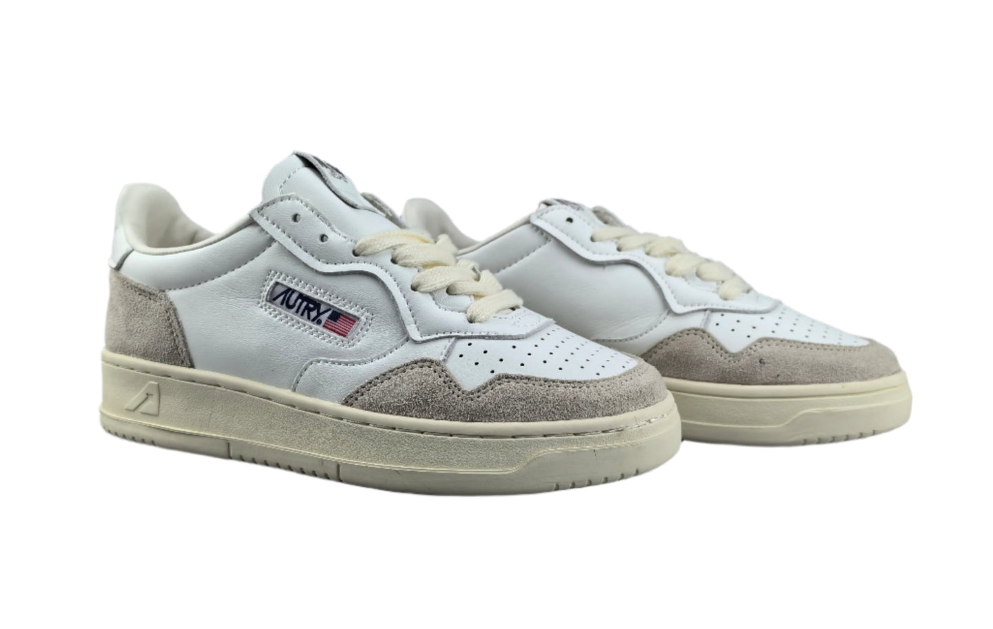 Autry Medalist Low White Suede | נעלי אוטרי