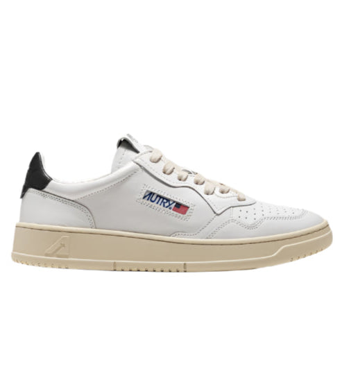 Autry Medalist Low White Black | נעלי אוטרי
