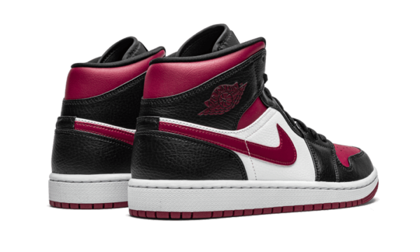 Air Jordan 1 Mid Bred Toe | ג'ורדן 1 מיד