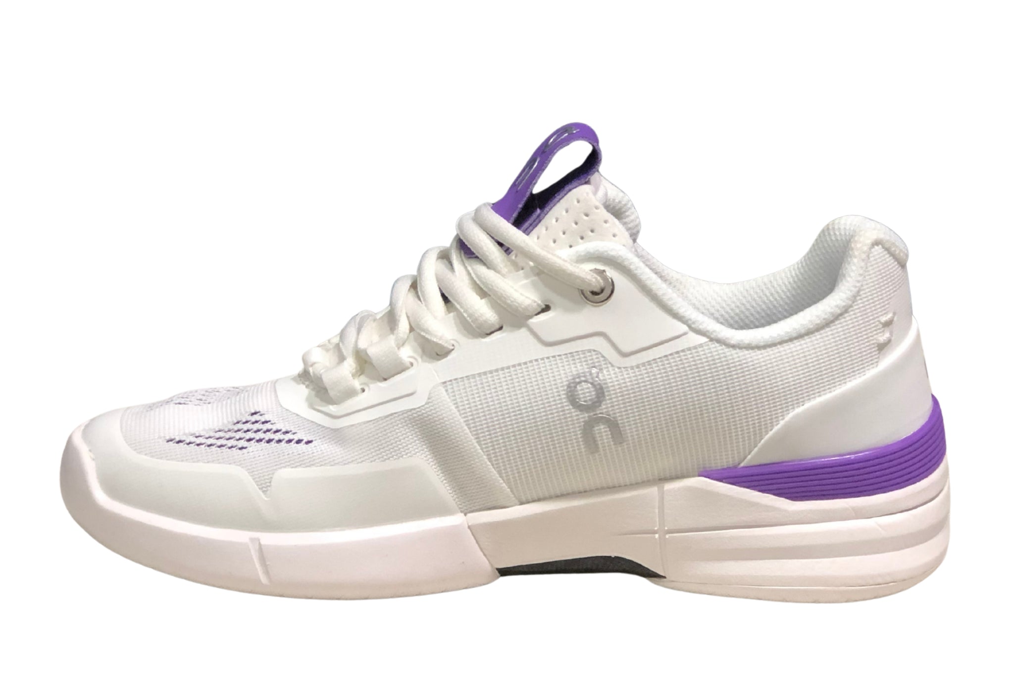 On The Roger Rro Running | און קלאוד