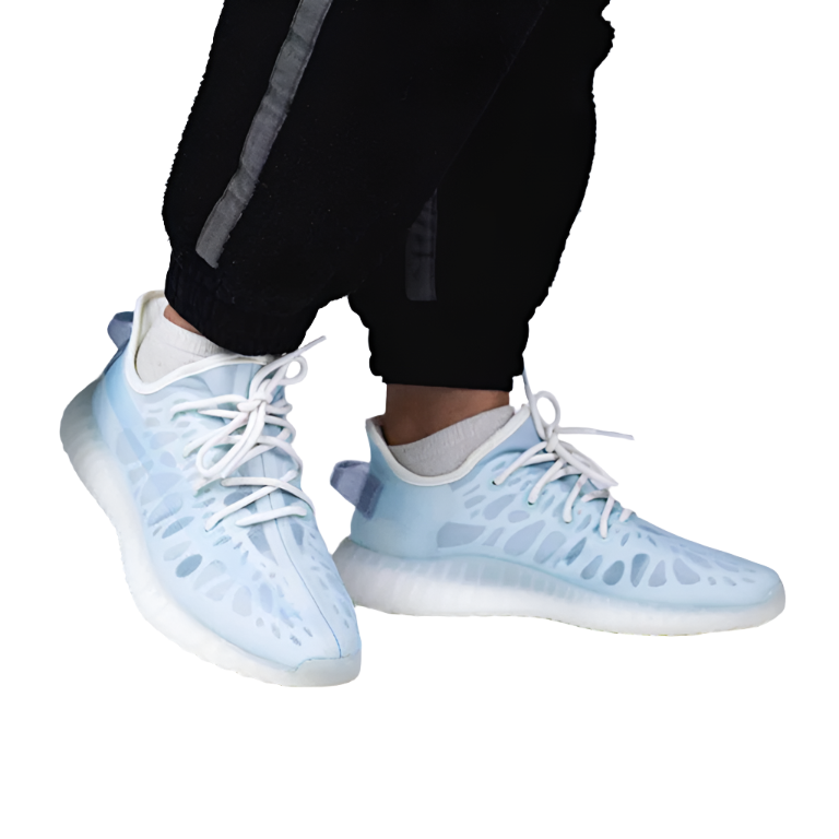 Yeezy Boost 350 V2 Mono Ice | נעלי ייזיי