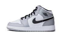 Air Jordan 1 Mid Light Smoke Gray | ג'ורדן 1 מיד - SneakeSpot