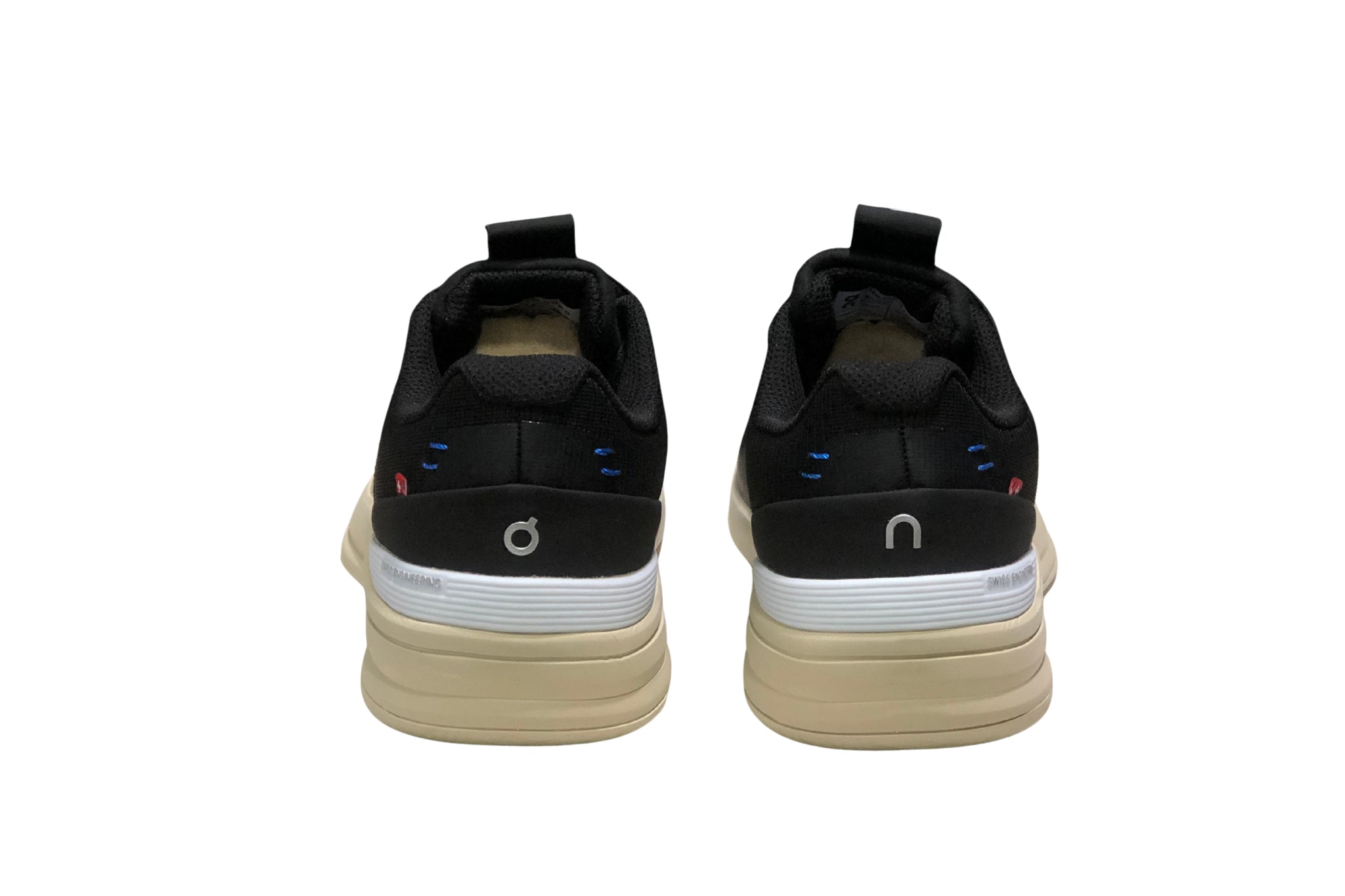 On The Roger Rro Running | און קלאוד