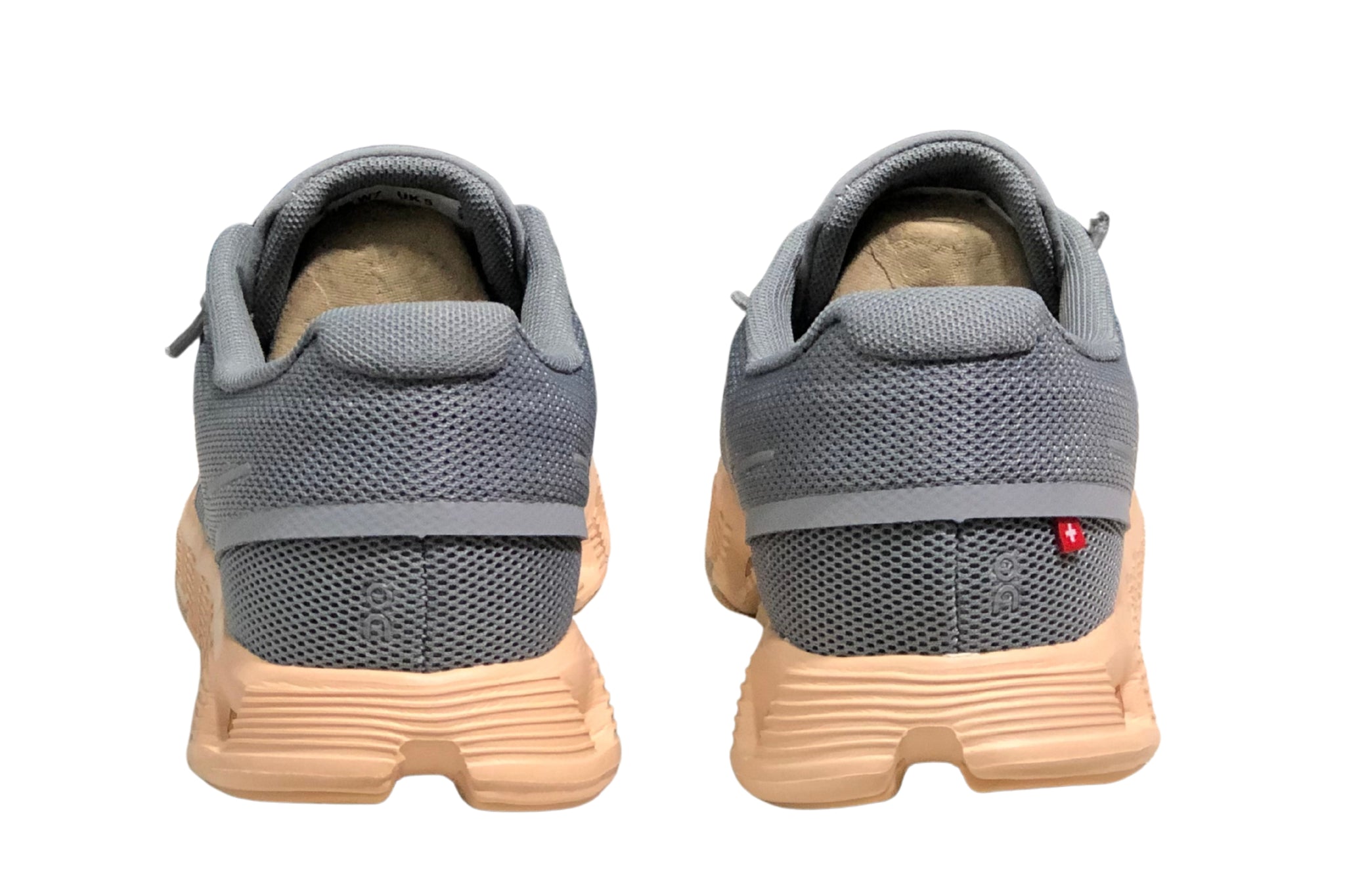 On Cloud 5 Running | און קלאוד