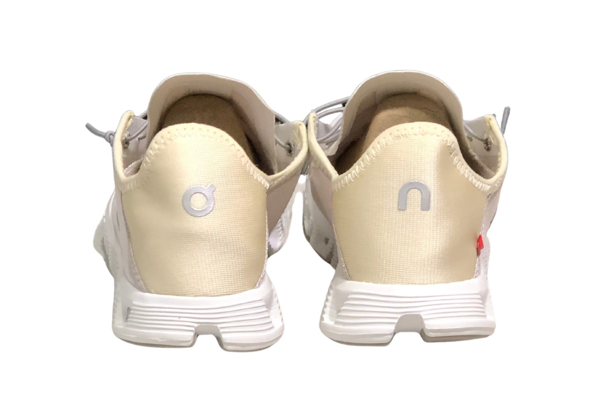 On Cloud 5 Running | און קלאוד