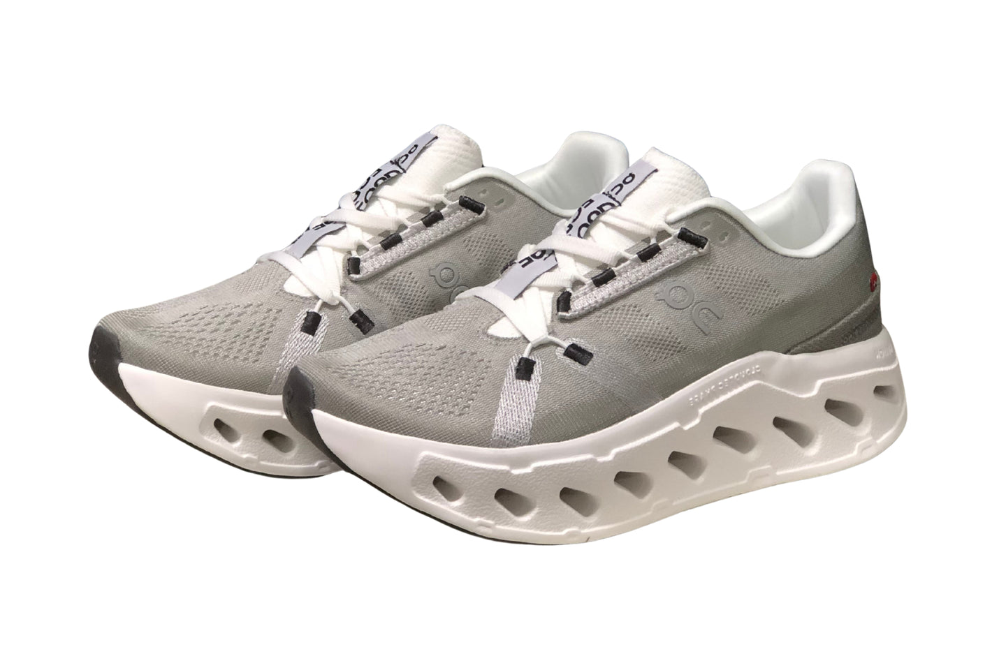 On Cloudeclipse Running | און קלאוד