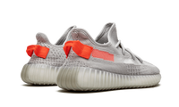 Yeezy Boost 350 V2 Tail Light | נעלי ייזיי