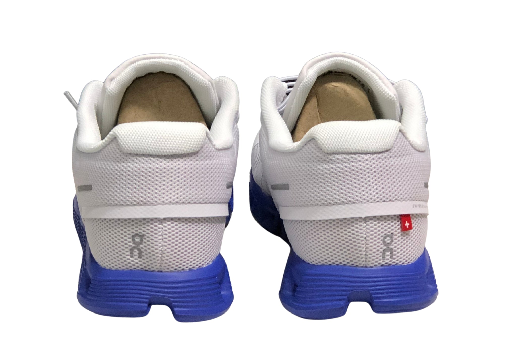 On Cloud 5 Running | און קלאוד