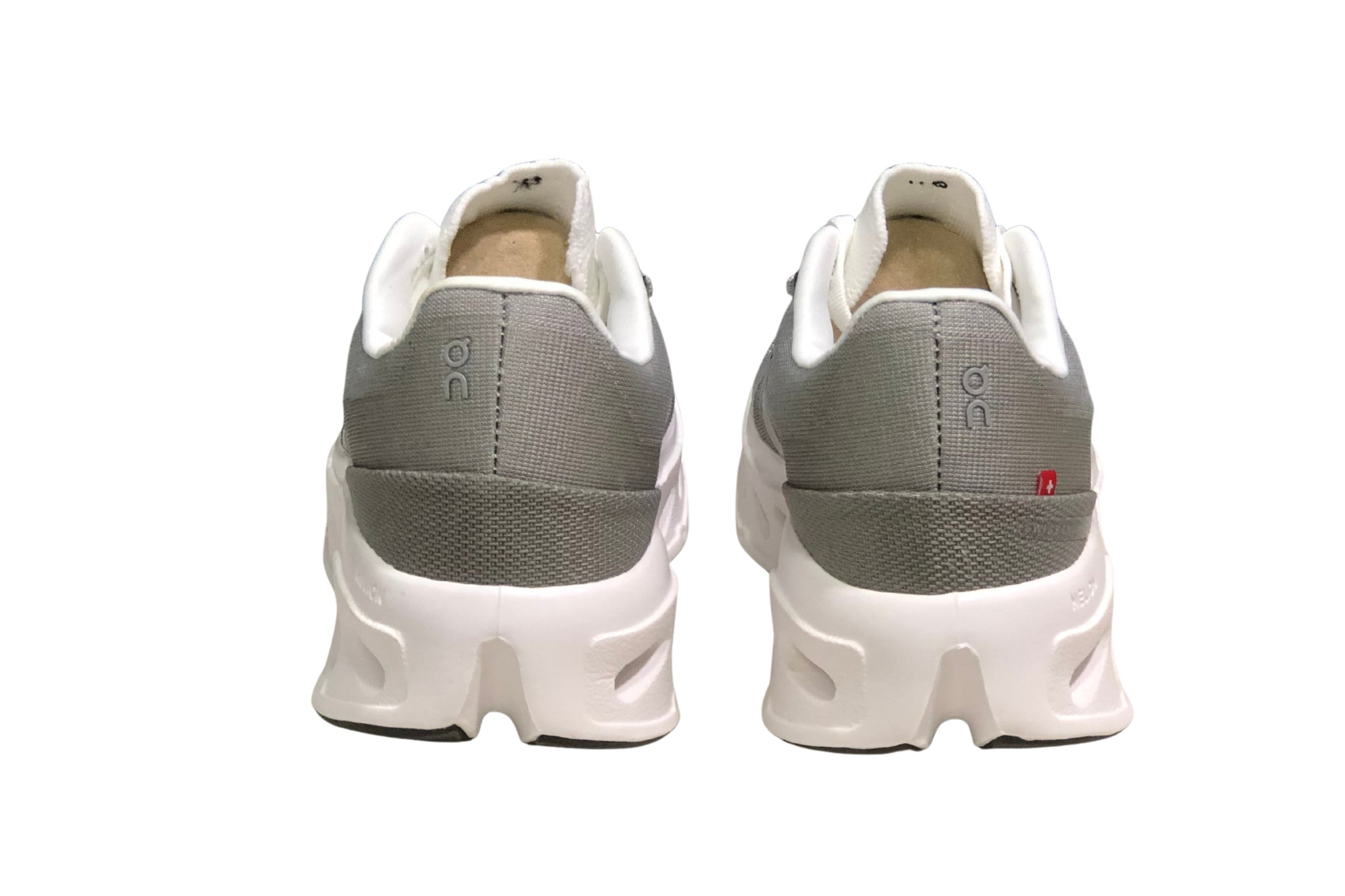 On Cloudeclipse Running | און קלאוד