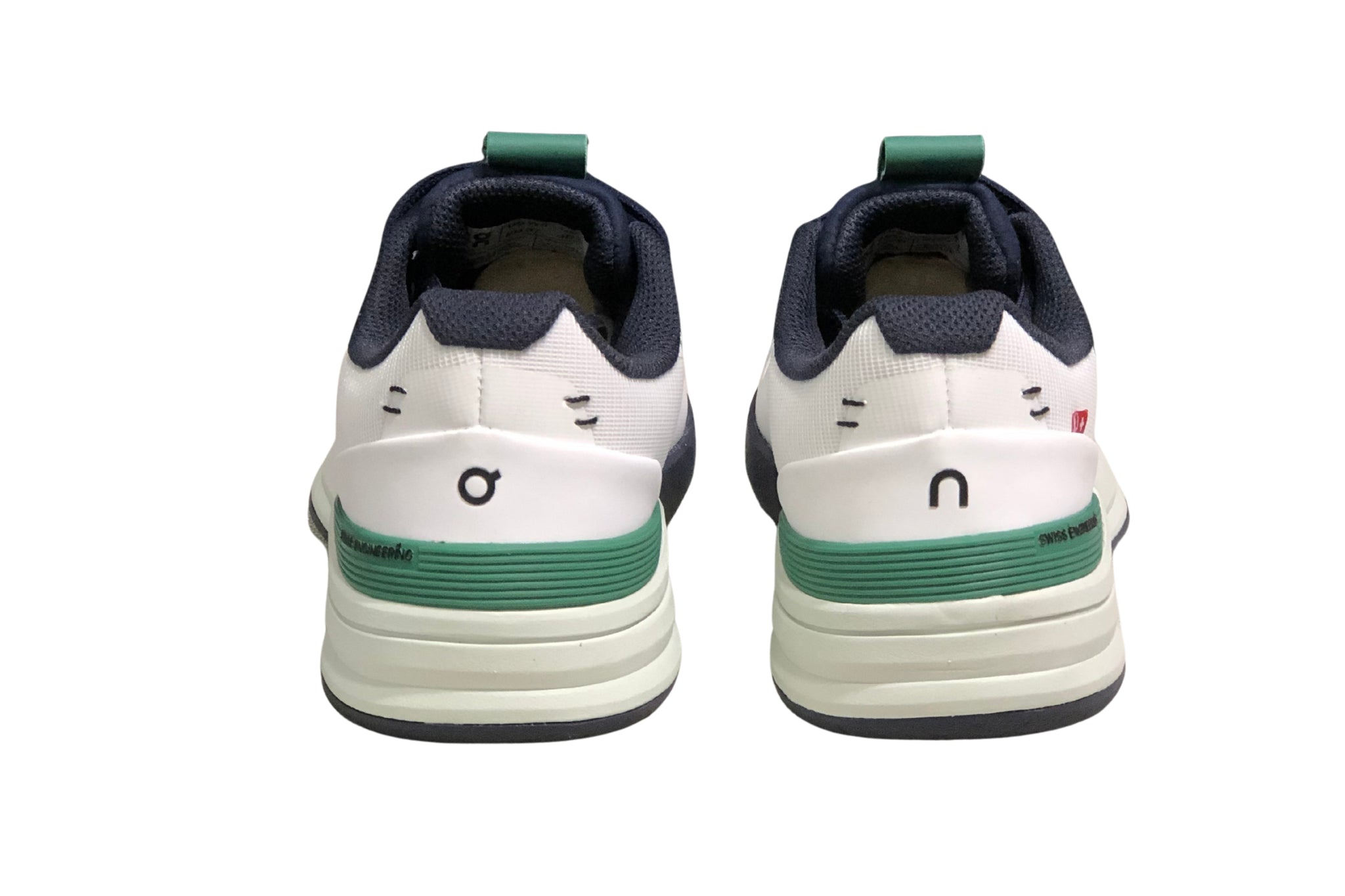 On The Roger Rro Running | און קלאוד