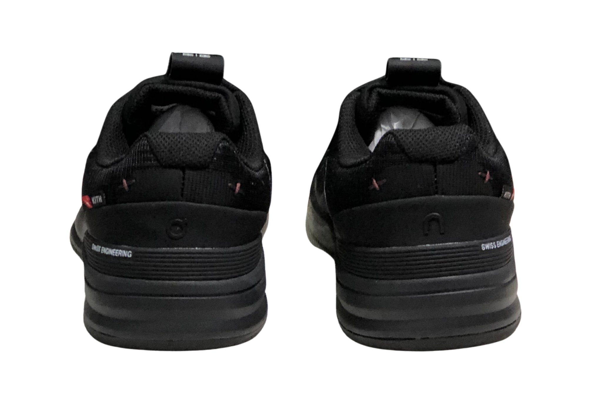 On The Roger Rro Running | און קלאוד