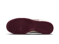 Dunk Low Retro Prm Valentine’s Day | דאנק נמוכות - SneakeSpot