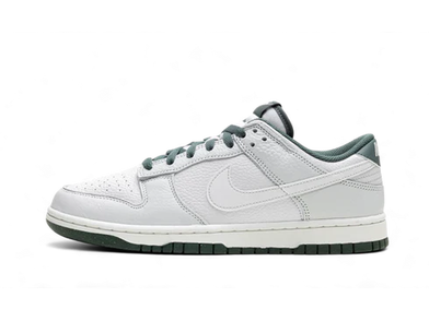 Dunk Low Retro SE Photon Dust Vintage Green | דאנק נמוכות