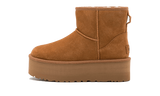 UGG CLASSIC MINI PLATFORM BOOT CHESTNUT | מגפי אגג